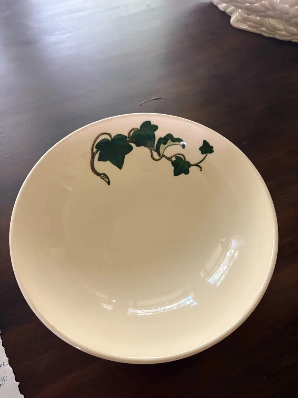 Set of 2 Metlox Poppy Trail California Ivy vegetable bowls 9” and 11” diameter